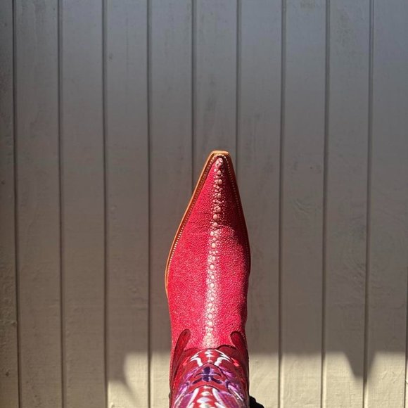 #17 Western Boot with Metallic Red Wine Stingray Finish, Style Model 6709 - Picture 4 of 5